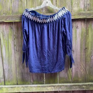 Pebble & Stone bare shoulders top sz. M NWT